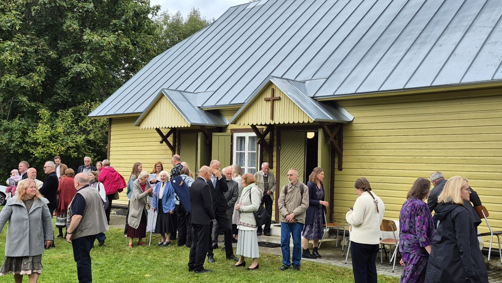 Nabala palvemaja 100